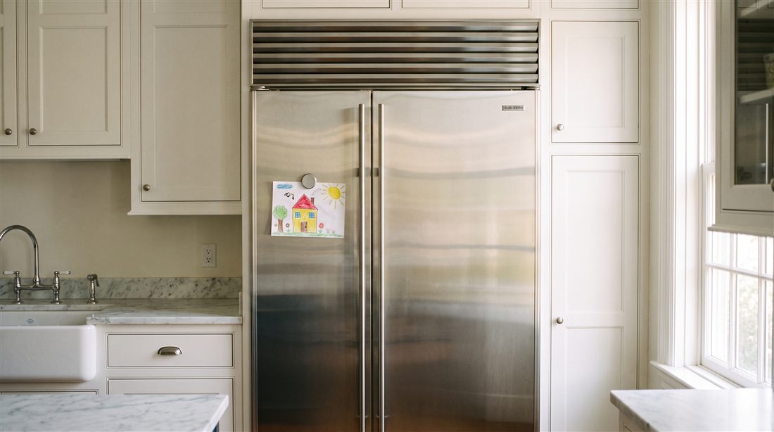Classic side by side refrigerator
