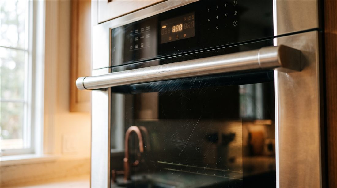Oven door handle detail